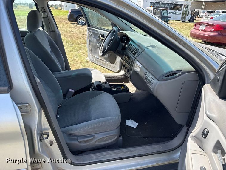 image for item EW4336 2003 Ford Taurus 