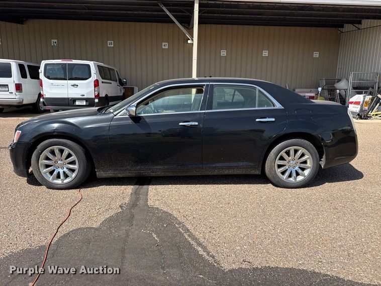 image for item EW4338 2012 Chrysler 300 