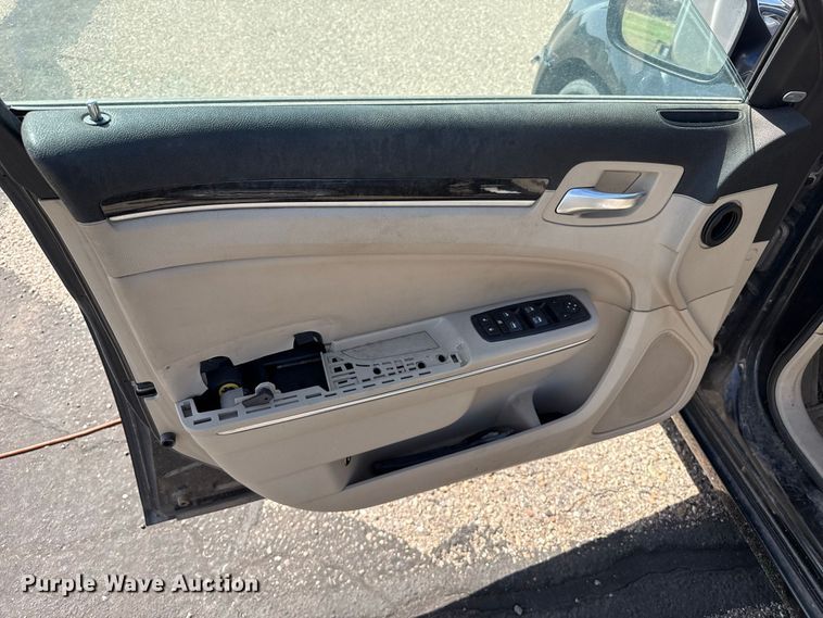 image for item EW4338 2012 Chrysler 300 