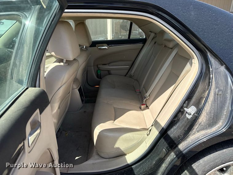 image for item EW4338 2012 Chrysler 300 