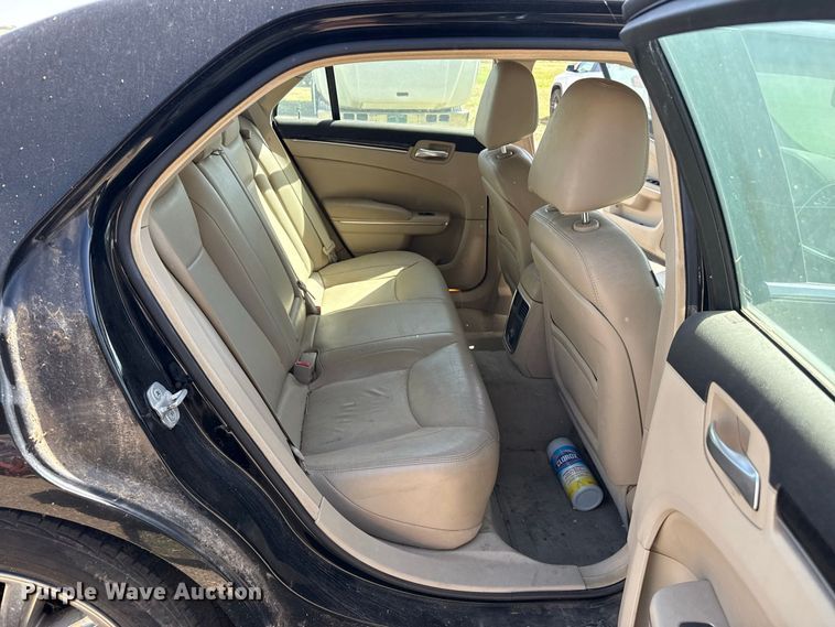 image for item EW4338 2012 Chrysler 300 