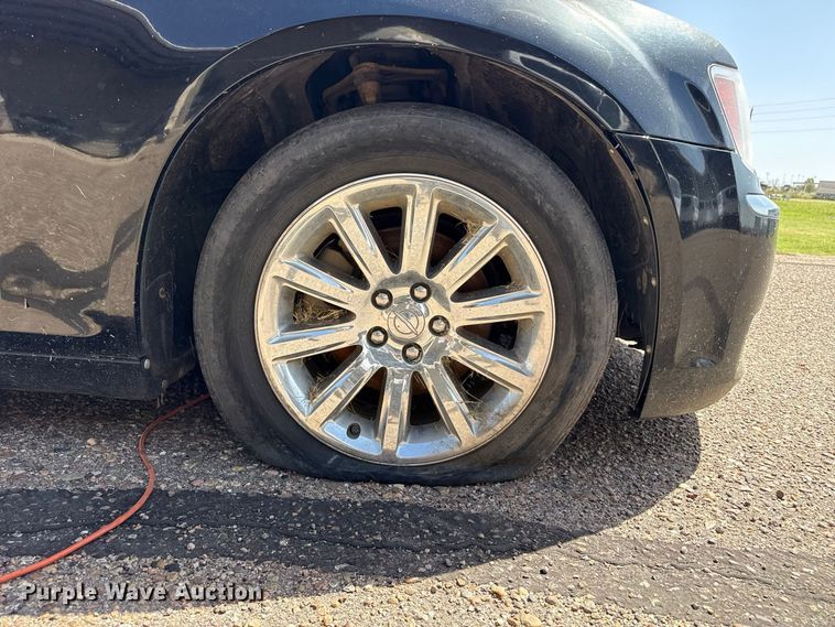 image for item EW4338 2012 Chrysler 300 