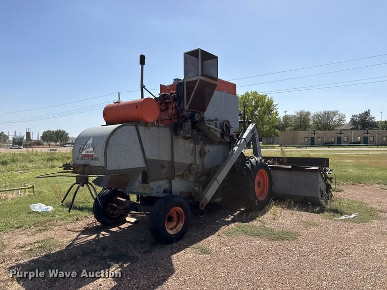 image for item EW4341 Gleaner Baldwin combine