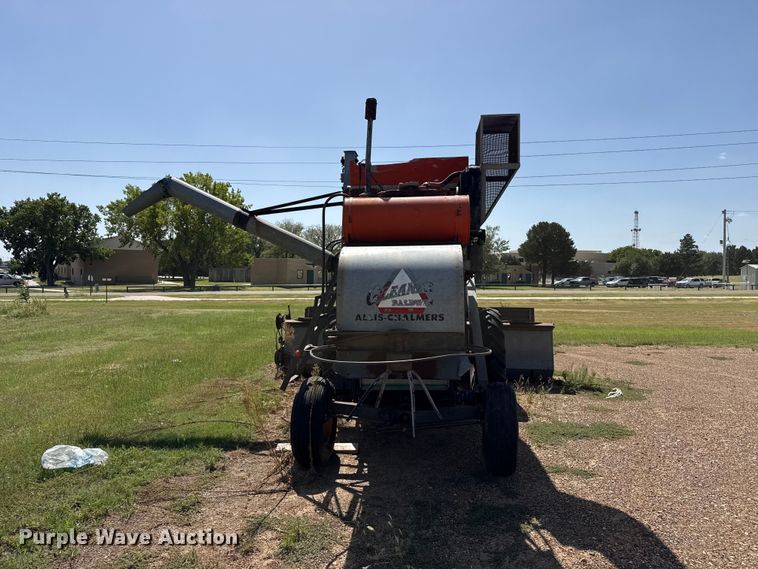 image for item EW4341 Gleaner Baldwin combine