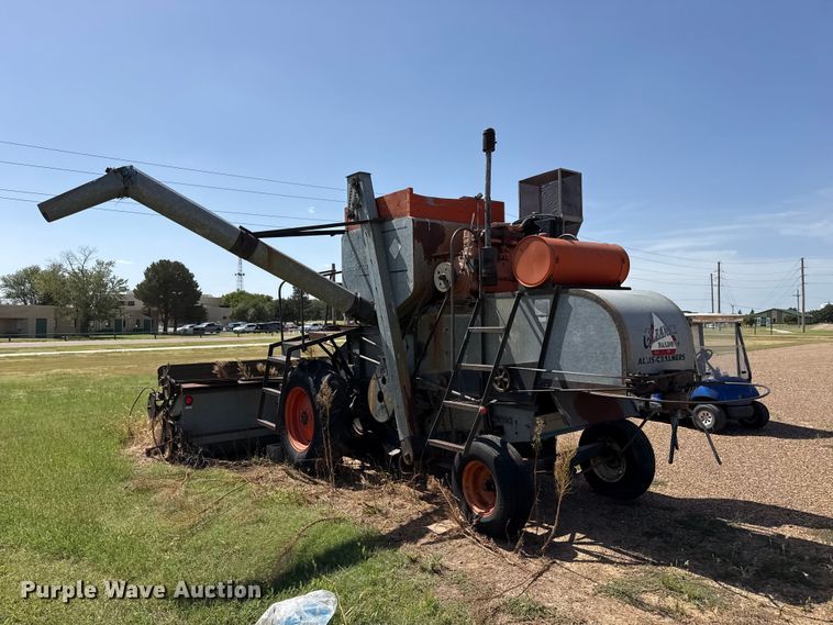 image for item EW4341 Gleaner Baldwin combine