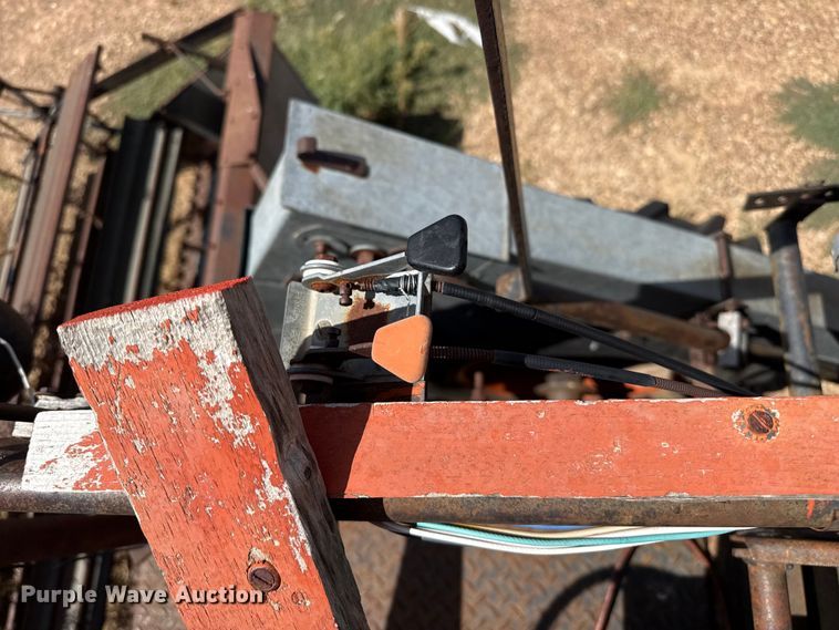 image for item EW4341 Gleaner Baldwin combine