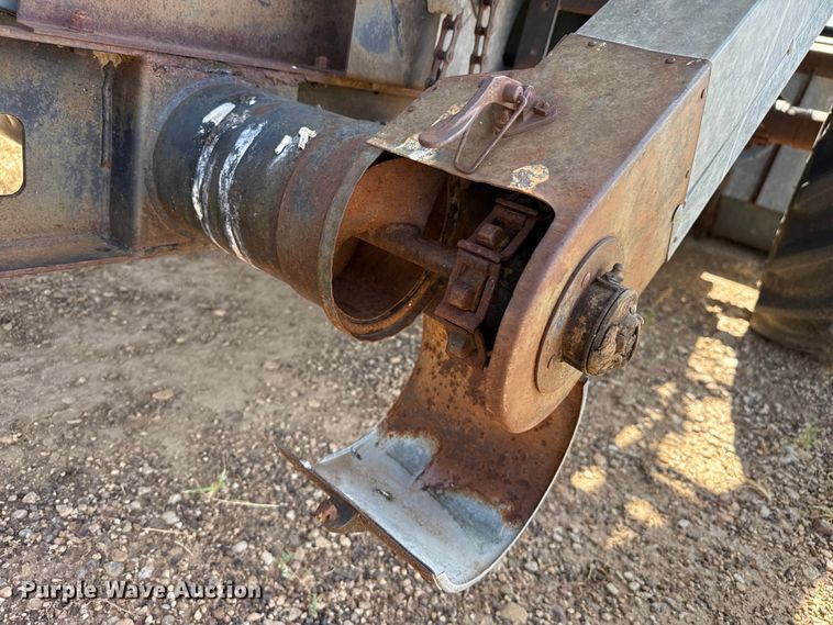 image for item EW4341 Gleaner Baldwin combine