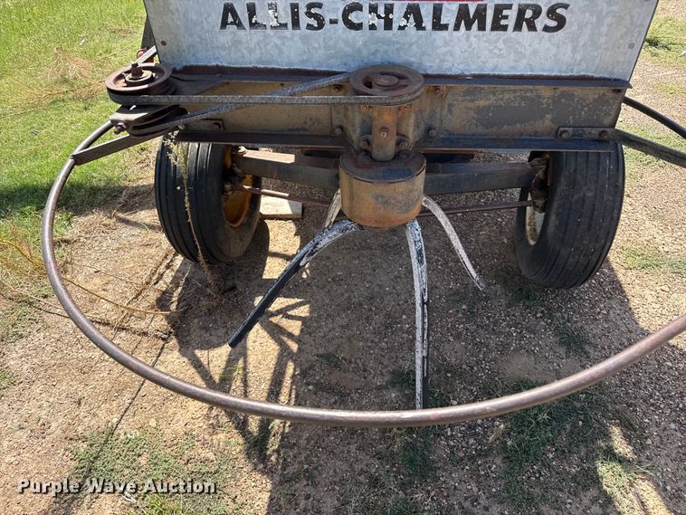 image for item EW4341 Gleaner Baldwin combine