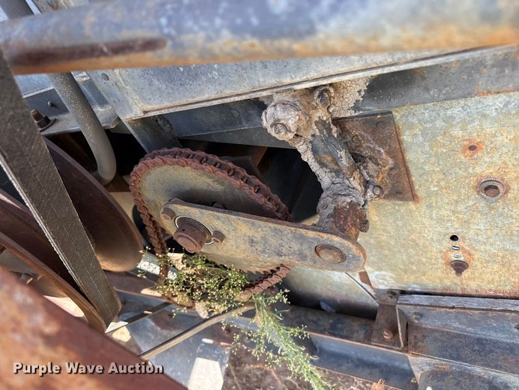 image for item EW4341 Gleaner Baldwin combine