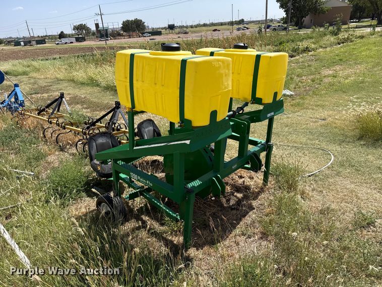 image for item EW4342 Rain-Flo 1200 vegetable transplanter