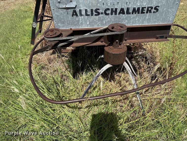 image for item EW4346 Gleaner Baldwin combine