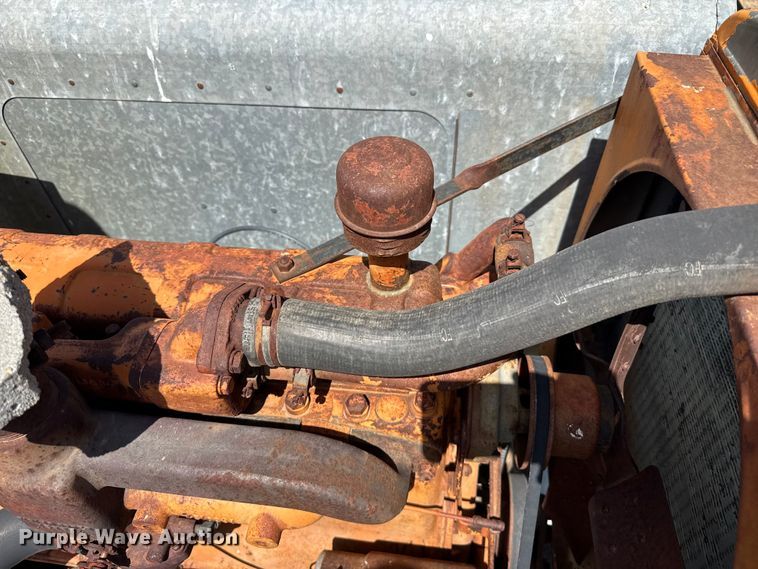 image for item EW4346 Gleaner Baldwin combine