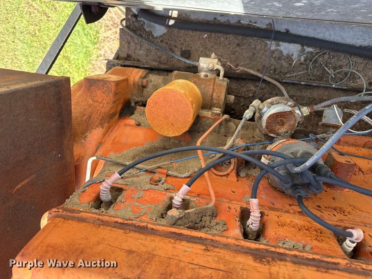 image for item EW4346 Gleaner Baldwin combine