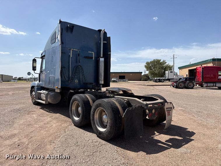 image for item EW4348 2005 Freightliner Century Class semi truck