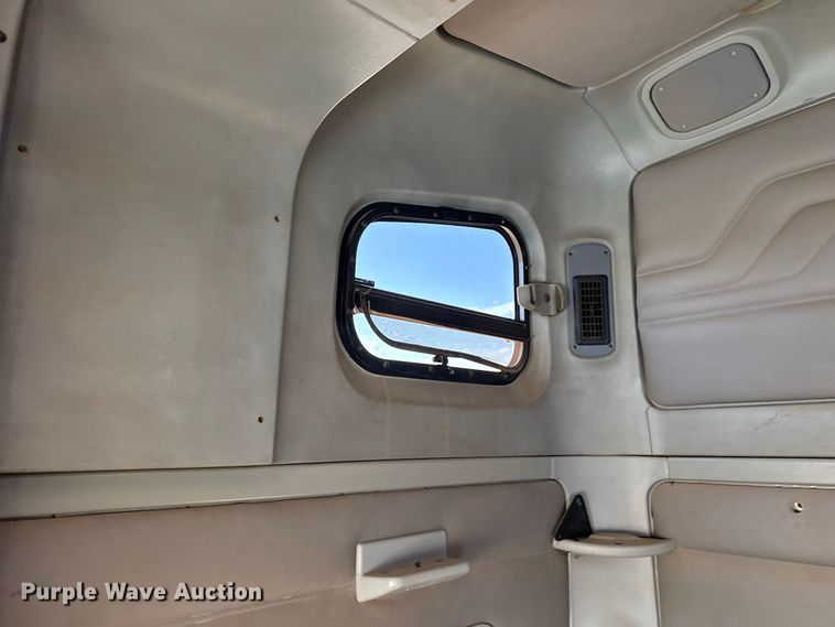 image for item EW4348 2005 Freightliner Century Class semi truck