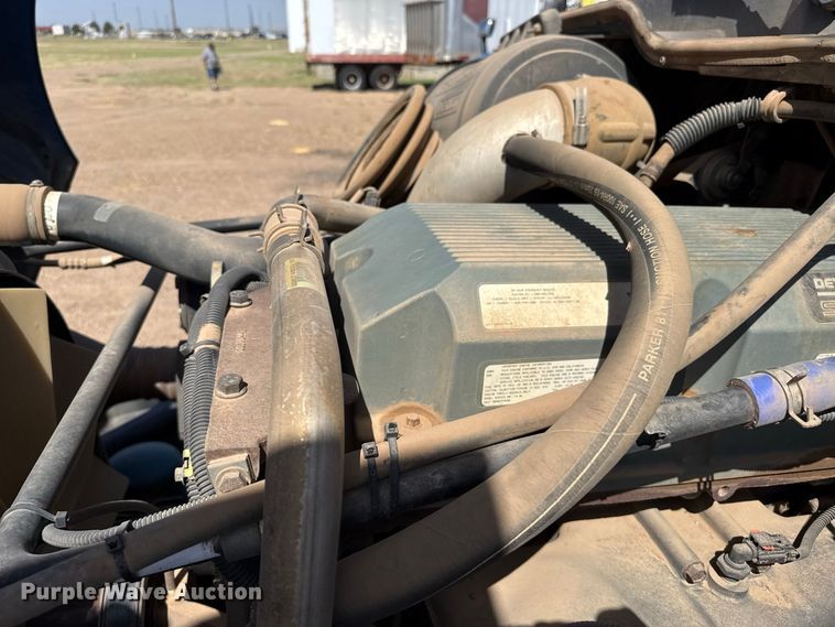 image for item EW4348 2005 Freightliner Century Class semi truck