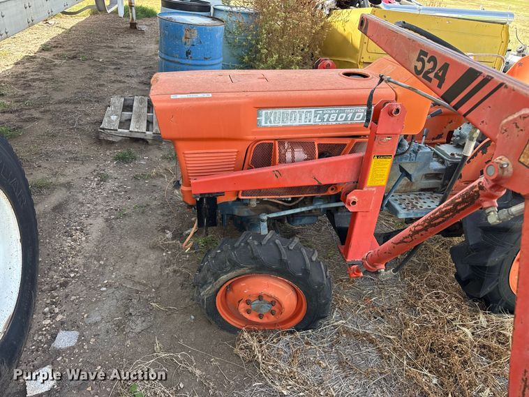 image for item EW4354 Kubota L1801DT tractor