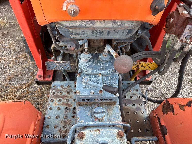 image for item EW4354 Kubota L1801DT tractor