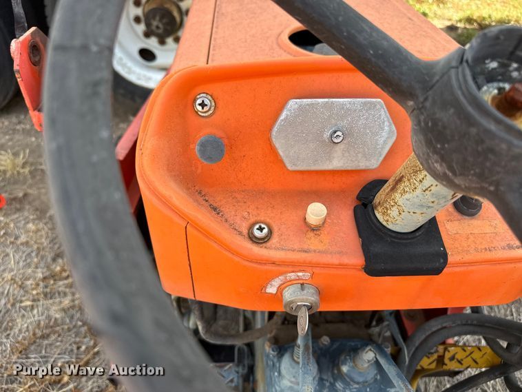 image for item EW4354 Kubota L1801DT tractor