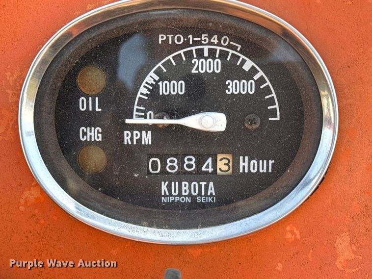 image for item EW4354 Kubota L1801DT tractor