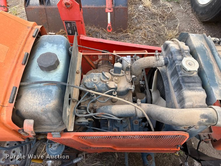 image for item EW4354 Kubota L1801DT tractor