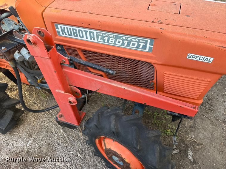 image for item EW4354 Kubota L1801DT tractor
