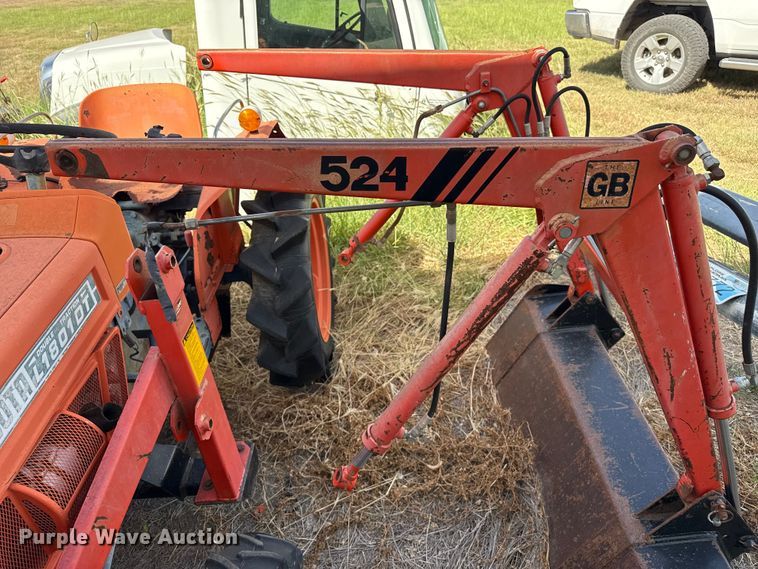 image for item EW4354 Kubota L1801DT tractor