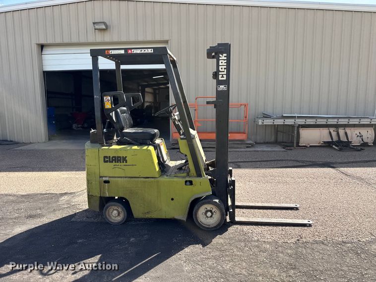 image for item EW4355 Clark C500-30 forklift
