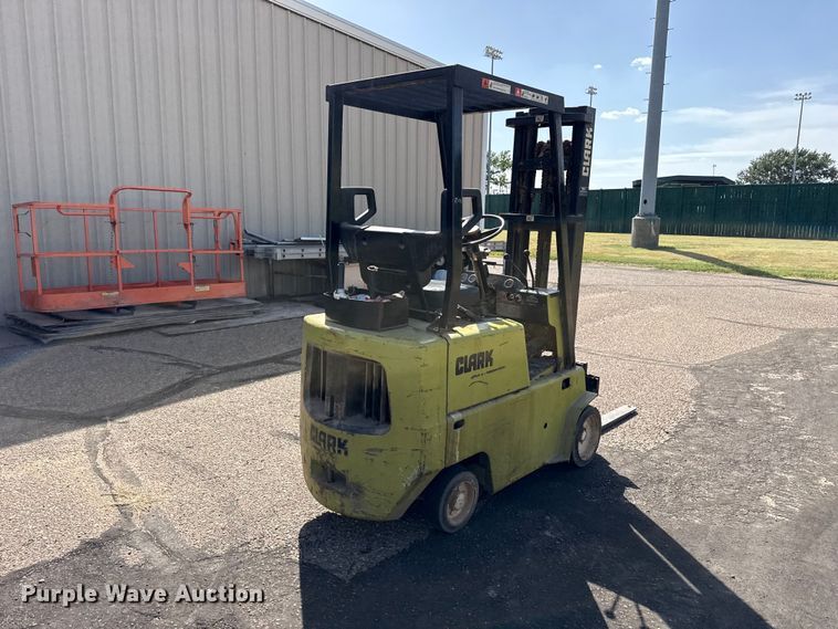 image for item EW4355 Clark C500-30 forklift