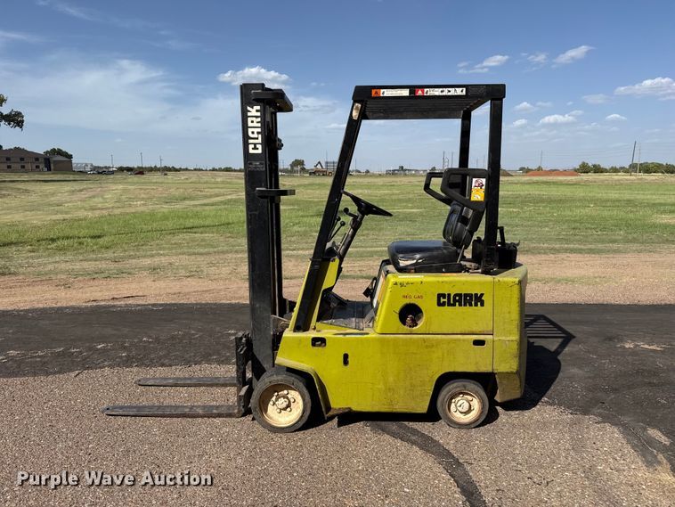 image for item EW4355 Clark C500-30 forklift