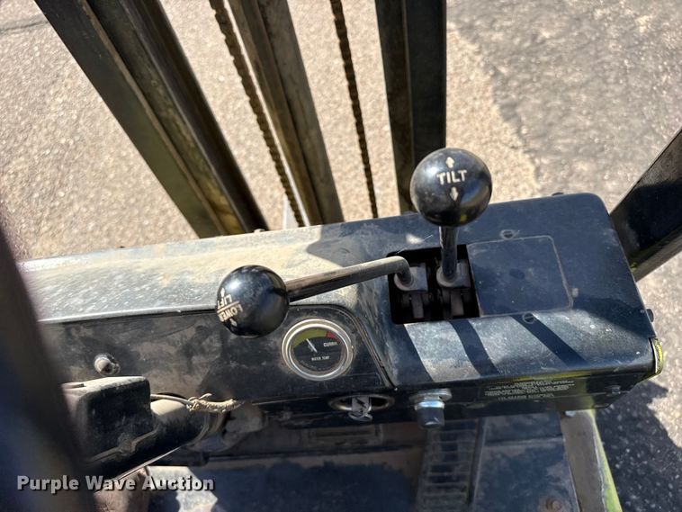 image for item EW4355 Clark C500-30 forklift