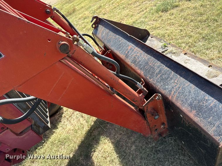 image for item EW4356 International 484 tractor