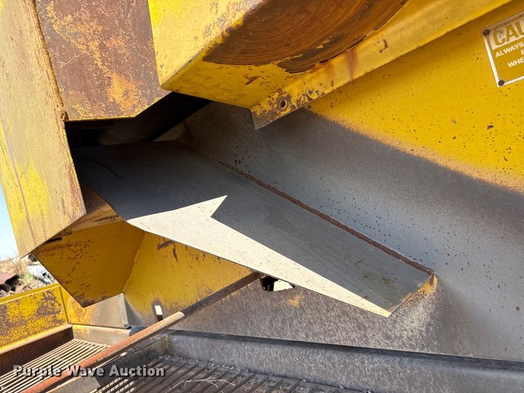 image for item EW4587 Etnyre chip spreader