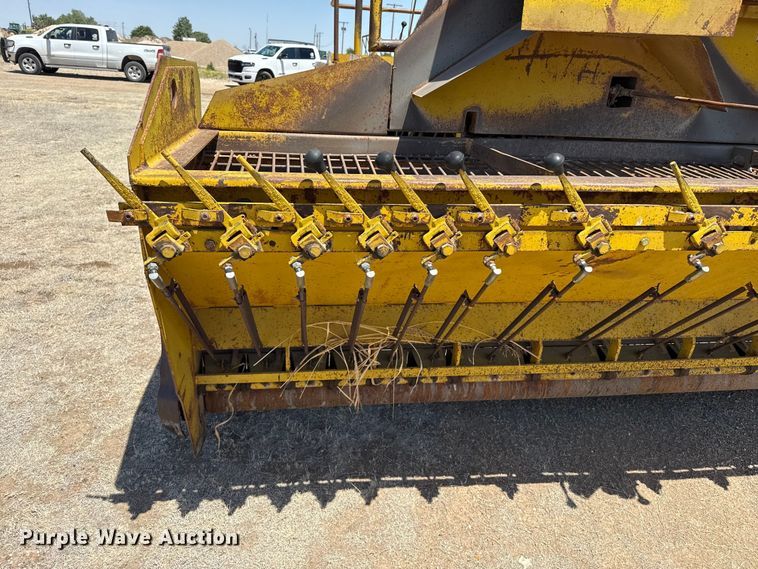 image for item EW4587 Etnyre chip spreader