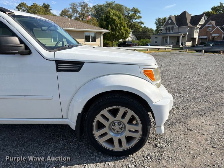 image for item EW5069 2011 Dodge Nitro SUV