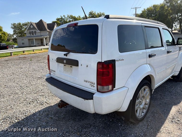 image for item EW5069 2011 Dodge Nitro SUV