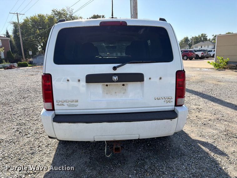 image for item EW5069 2011 Dodge Nitro SUV