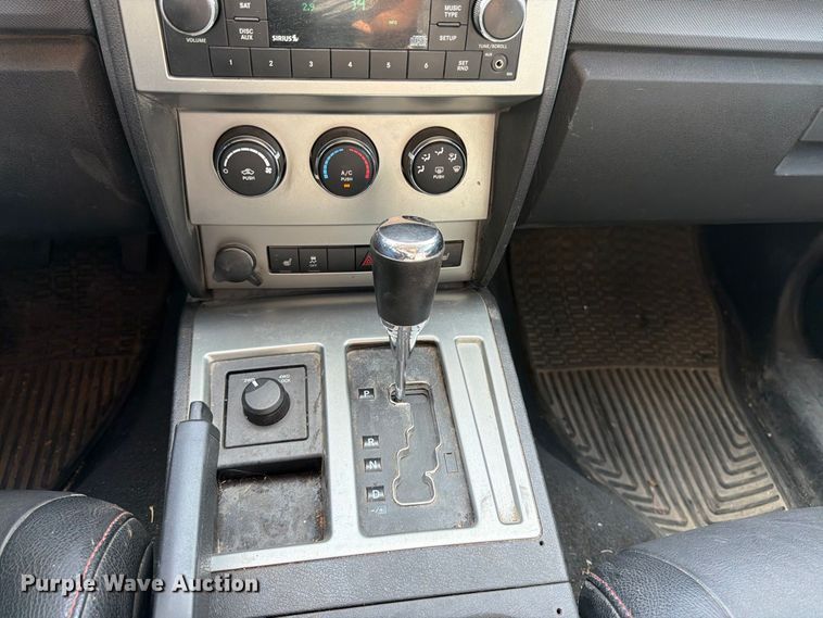 image for item EW5069 2011 Dodge Nitro SUV