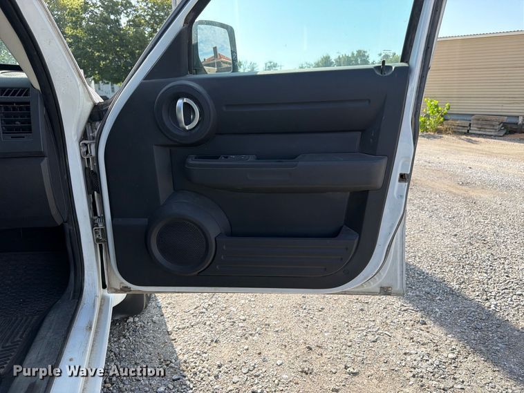 image for item EW5069 2011 Dodge Nitro SUV