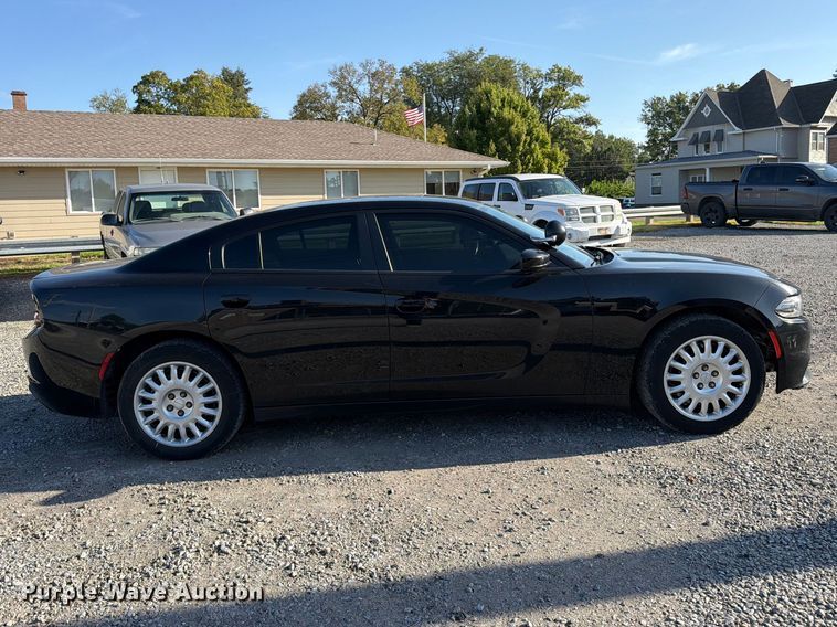 image for item EW5070 2017 Dodge Charger Police 