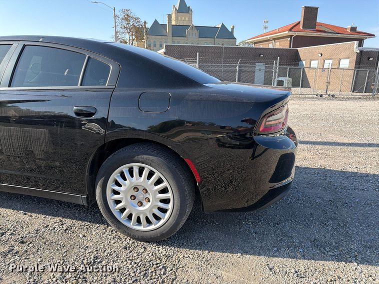 image for item EW5070 2017 Dodge Charger Police 