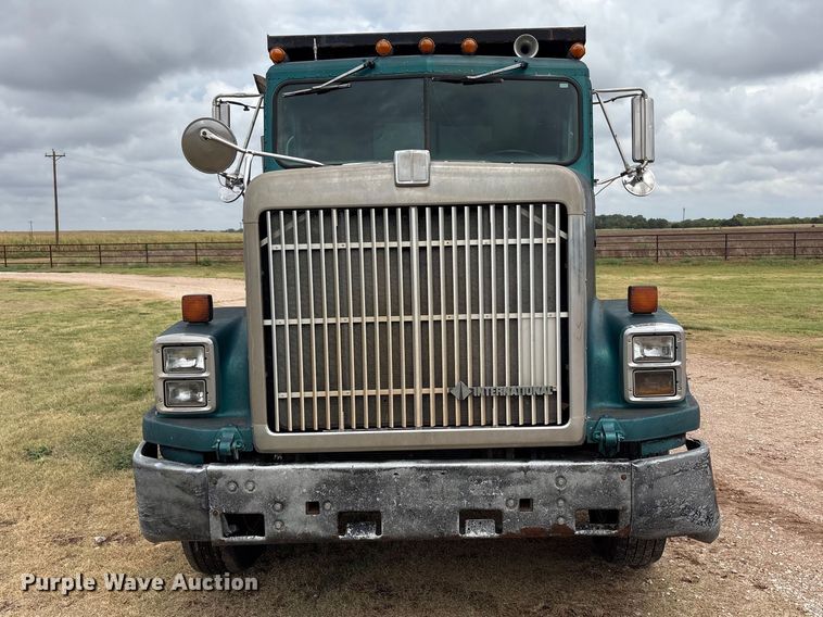 image for item EX0041 1993 International 9300 dump truck