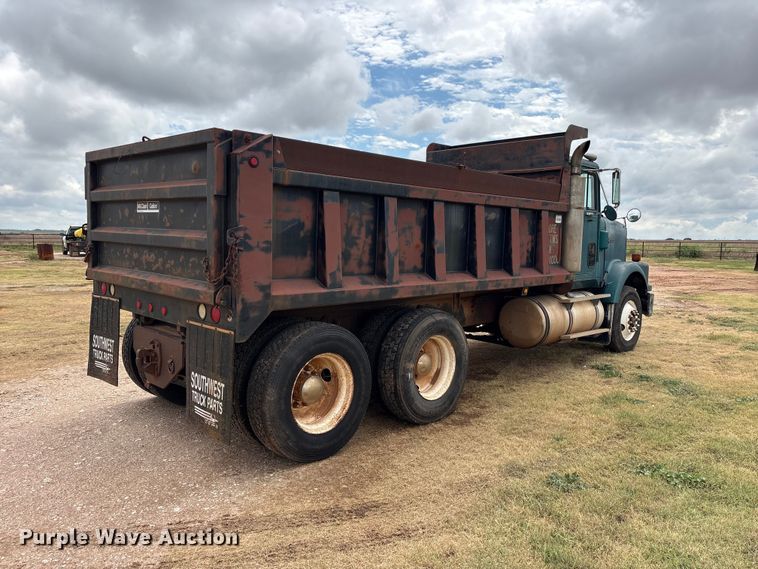 image for item EX0041 1993 International 9300 dump truck