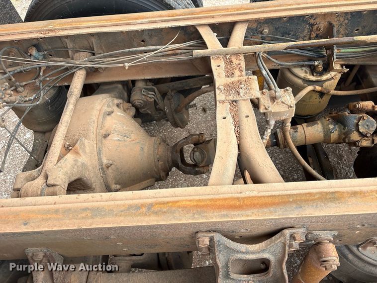 image for item EX0041 1993 International 9300 dump truck