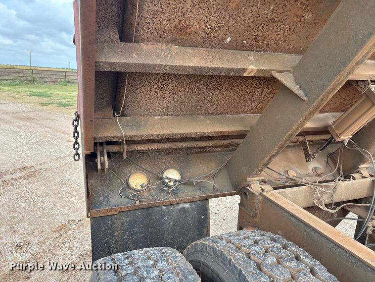 image for item EX0041 1993 International 9300 dump truck