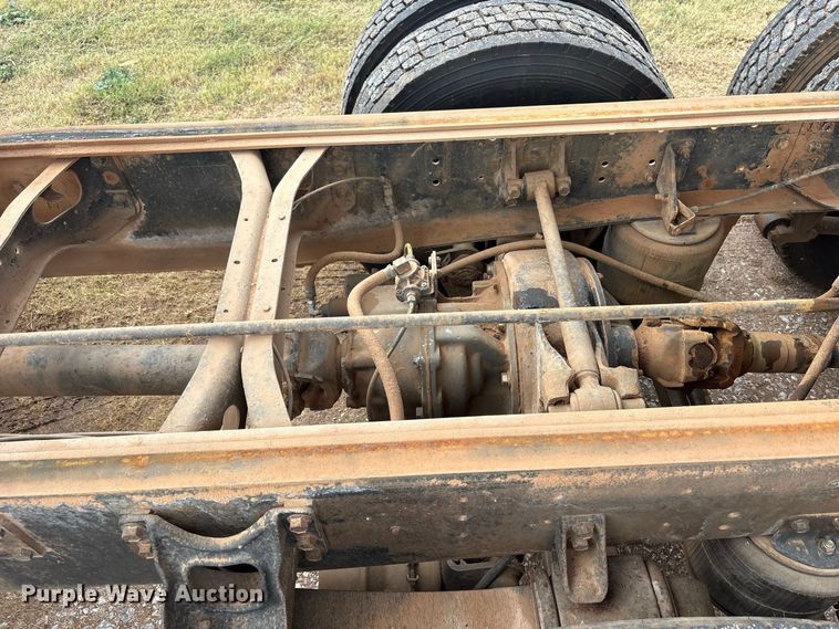 image for item EX0041 1993 International 9300 dump truck