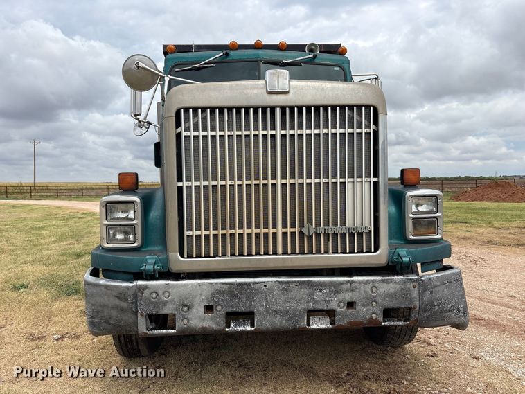 image for item EX0041 1993 International 9300 dump truck