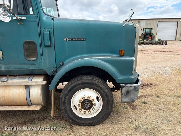 image for item EX0041 1993 International 9300 dump truck