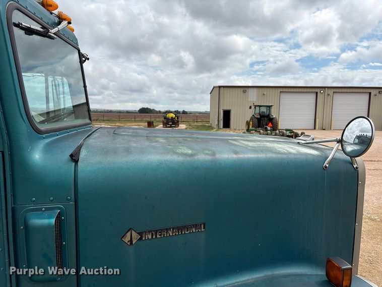 image for item EX0041 1993 International 9300 dump truck
