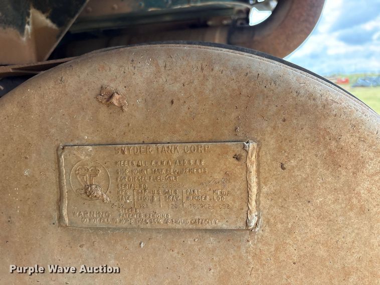 image for item EX0041 1993 International 9300 dump truck